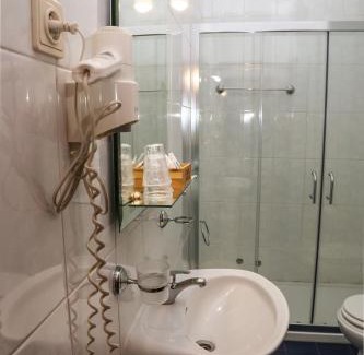 Santa Marta de Penaguiao Bed & Breakfast | Hotel Oasis