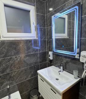 Fushe-Kruje Hotel | Hotel Oaz