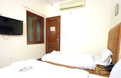 Hauz Khas Hotel | Hotel Oscar