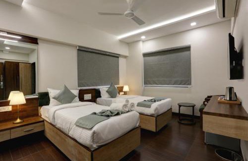 Cuffe Parade Hotel | Hotel Ozone Inn Colaba
