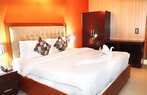 Dehradun Hotel | Hotel Padmini Palace