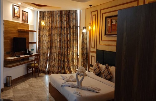 Dehradun Hotel | Hotel Padmini Palace