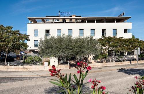 Sant Julia de Ramis Hotel | Hotel Palau de Girona