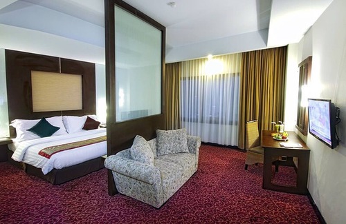 Padang Hotel | Hotel Pangeran Beach