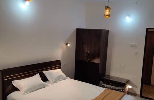 Akalkot Hotel | Hotel Pearl