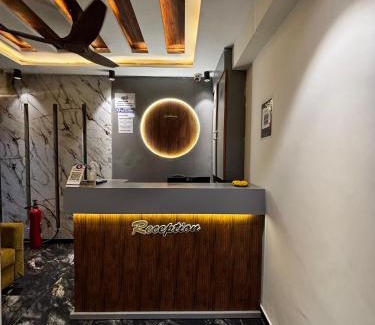 Ahmedabad Hotel | Hotel Pelican Grand