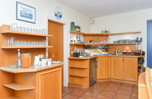 Esens Hotel | Hotel-Pension Störtebeker