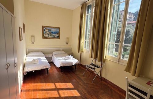 Ospedaletti Hotel | Hotel Petit Royal