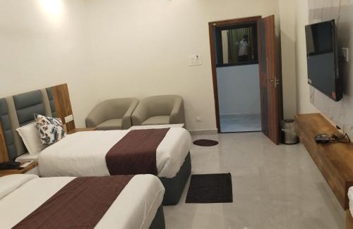 Warangal House | Hotel Phalguna Residency