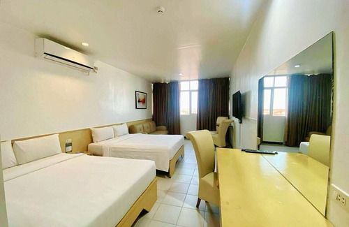 North Reclamation Area Hotel | Hotel Pier Cuatro