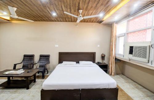 Kalka Hotel | Hotel Pinjore Holiday Home