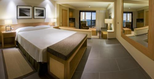 Playa de la Calera Hotel | Hotel Playa Calera
