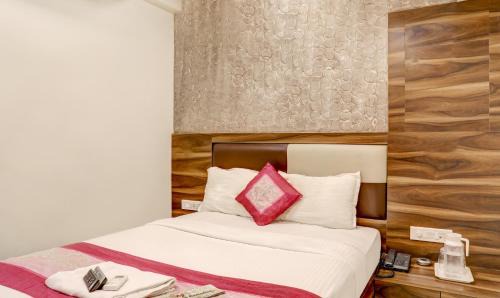 Kurla West Hotel | Hotel Plaza Executive - near BKC