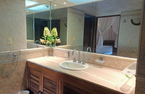 Peninsulas de Santiago Hotel | Hotel Plaza Tucan