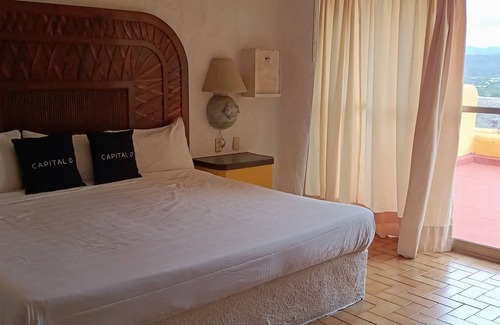 Peninsulas de Santiago Hotel | Hotel Plaza Tucan
