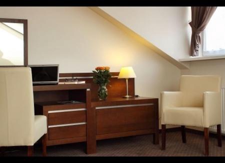 Dobczyce Hotel | Hotel Podzamcze