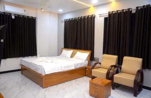 Pandharpur Hotel | Hotel Pooja Inn Pandharpur