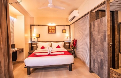 Ahmednagar Hotel | Hotel Prabha Palace