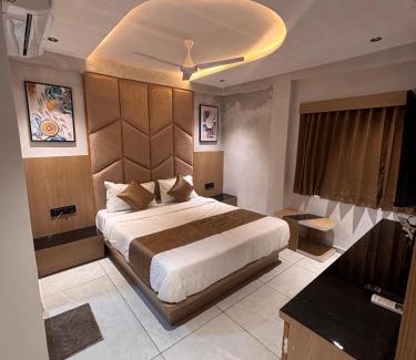 Navrangpura Hotel | Hotel Promince