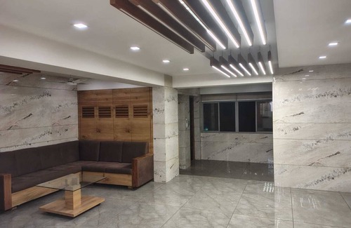 Sayajiganj Hotel | HOTEL PRUDENT - Vadodra
