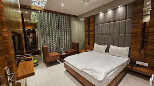 Ambaji Hotel | HOTEL PUSHPA INN