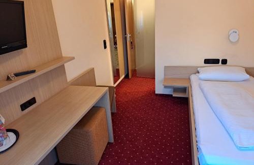 Freiberg am Neckar Hotel | Hotel Rössle