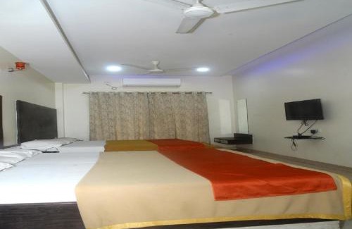 Central Pune Hotel | Hotel Radhika Pune