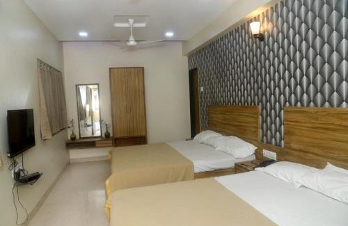 Central Pune Hotel | Hotel Radhika Pune