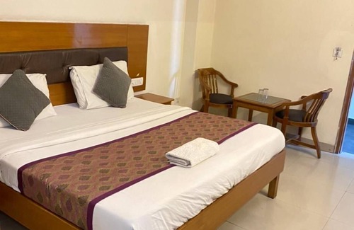 Sector 70 Hotel | Hotel Radient Casa