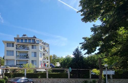 Obrochishte Hotel | Hotel Rai