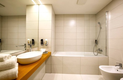 Valasske Mezirici Hotel | Hotel Rajka