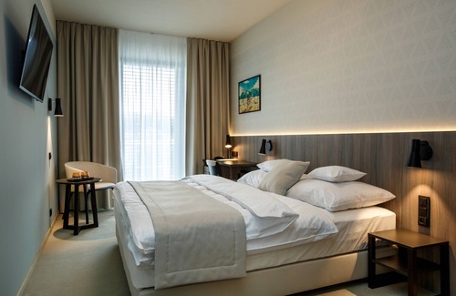 Valasske Mezirici Hotel | Hotel Rajka