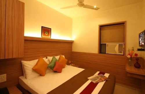 Thane West Hotel | Hotel Ratna Palace Residency