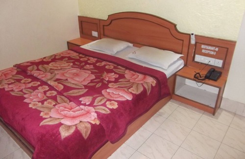 Bibvewadi Hotel | Hotel Ravikant