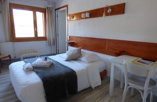 Saint-Bonnet-en-Champsaur Hotel | Hotel Restaurant La Crémaillère
