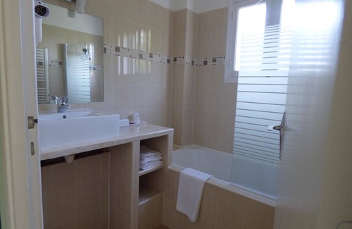 Saint-Bonnet-en-Champsaur Hotel | Hotel Restaurant La Crémaillère