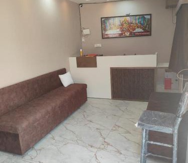 Rau Hotel | HoTEL RED BA SUHAG