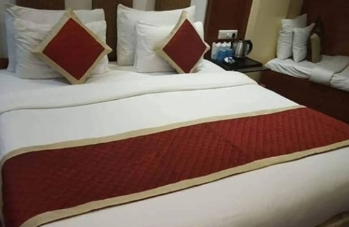 Ghaziabad Hotel | Hotel Redbury