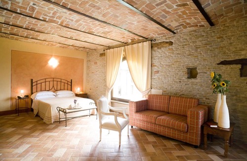 Borgomale Hotel | Hotel Relais Montemarino