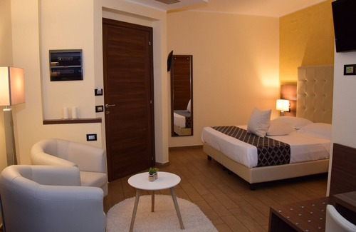 Mozzagrogna House | Hotel Residence Eden