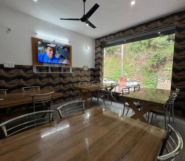 Rajgarhi Hotel | Hotel Rest and Bite