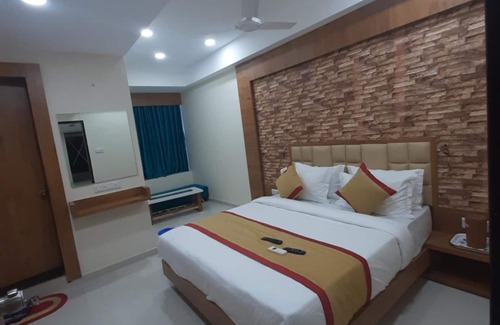 Anand Hotel | Hotel Rest & Ride