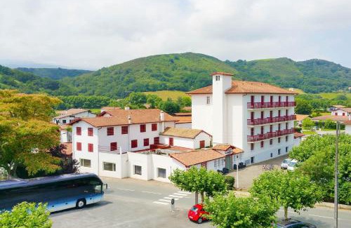 Saint-Pee-sur-Nivelle Hotel | Hotel Restaurant Bonnet