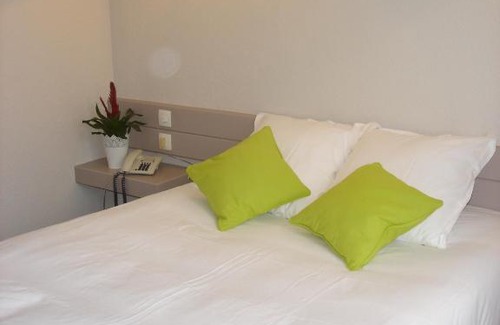 Joue-les-Tours Hotel | Hotel-Restaurant Du Lac