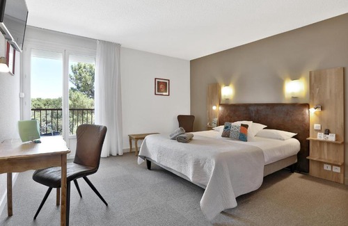 Douville Hotel | Hotel Restaurant Logis Le Tropicana