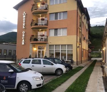 Viisoara Hotel | Hotel-Restaurant Oscar