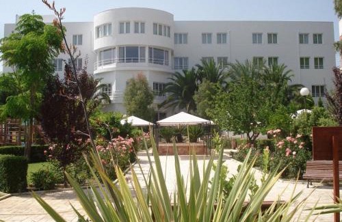Olula Del Rio Hotel | Hotel-Restaurante Jardines La Tejera
