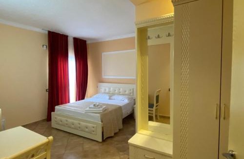 Rade Hotel | Hotel Restorant Pizzeri Anxhelo