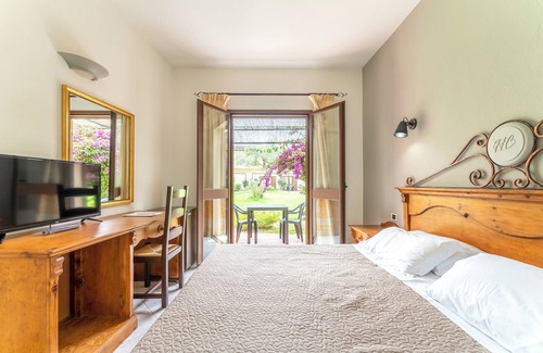 Arborea Hotel | Hotel Ribot with pool in Arborea