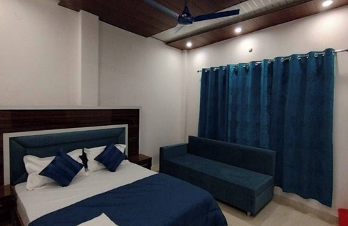 Kharsali Hotel | Hotel RISHI